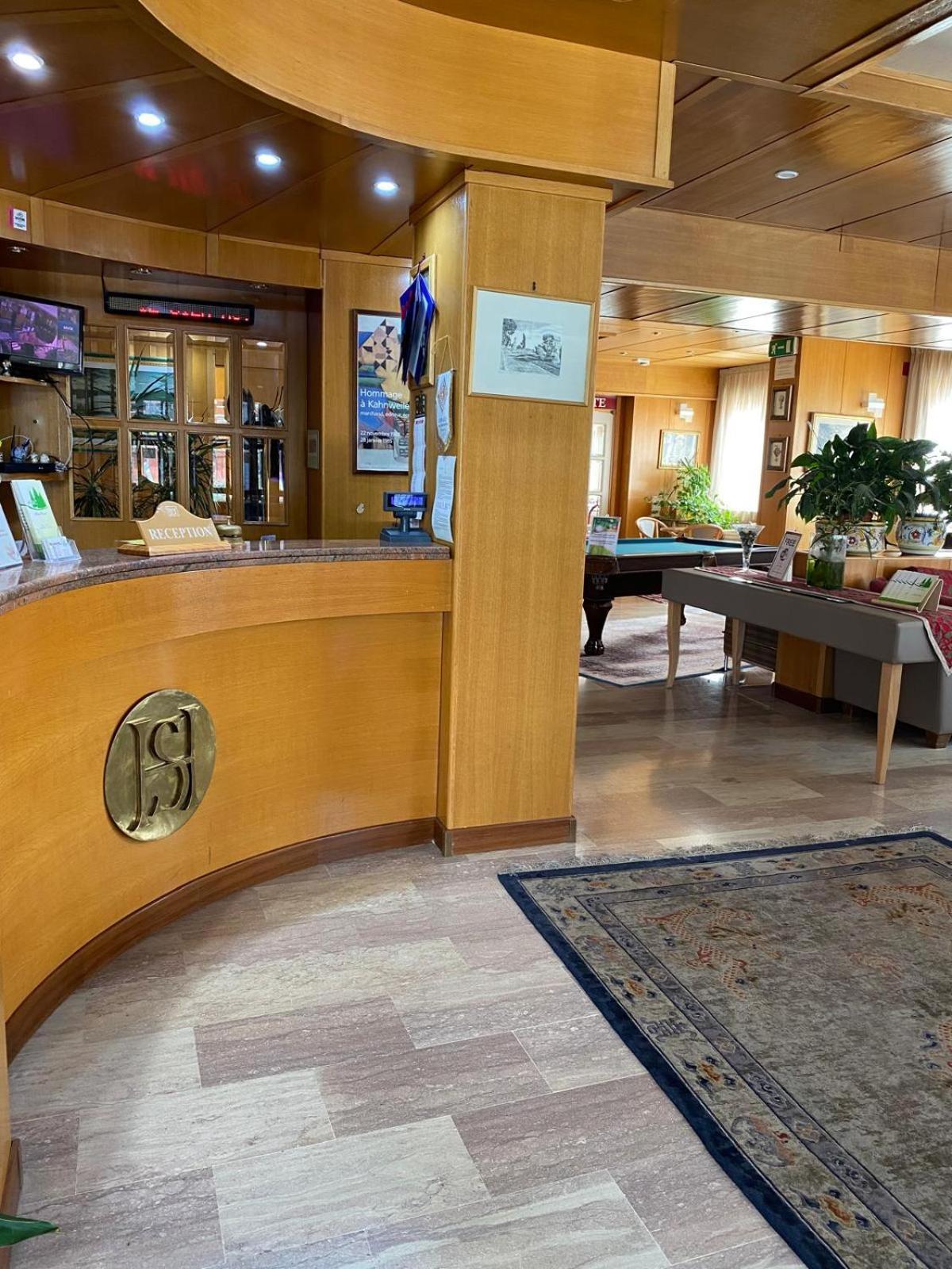 Hotel Sila 카미글리아텔로 실라노 외부 사진